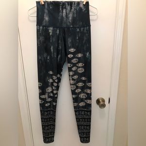 Onzie High Waisted Yoga Leggings Small